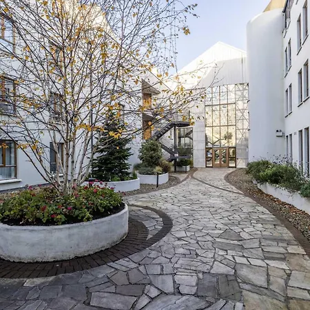 Cozy Steps From Everything - Heart Of *