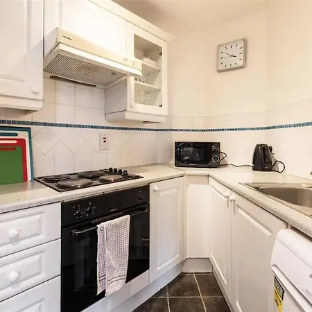 Cozy Steps From Everything - Heart Of شقة