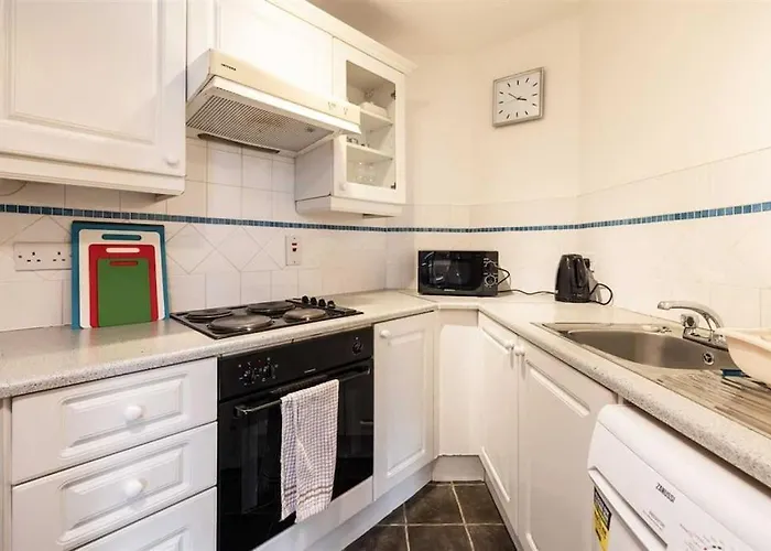 Cozy Steps From Everything - Heart Of Apartment